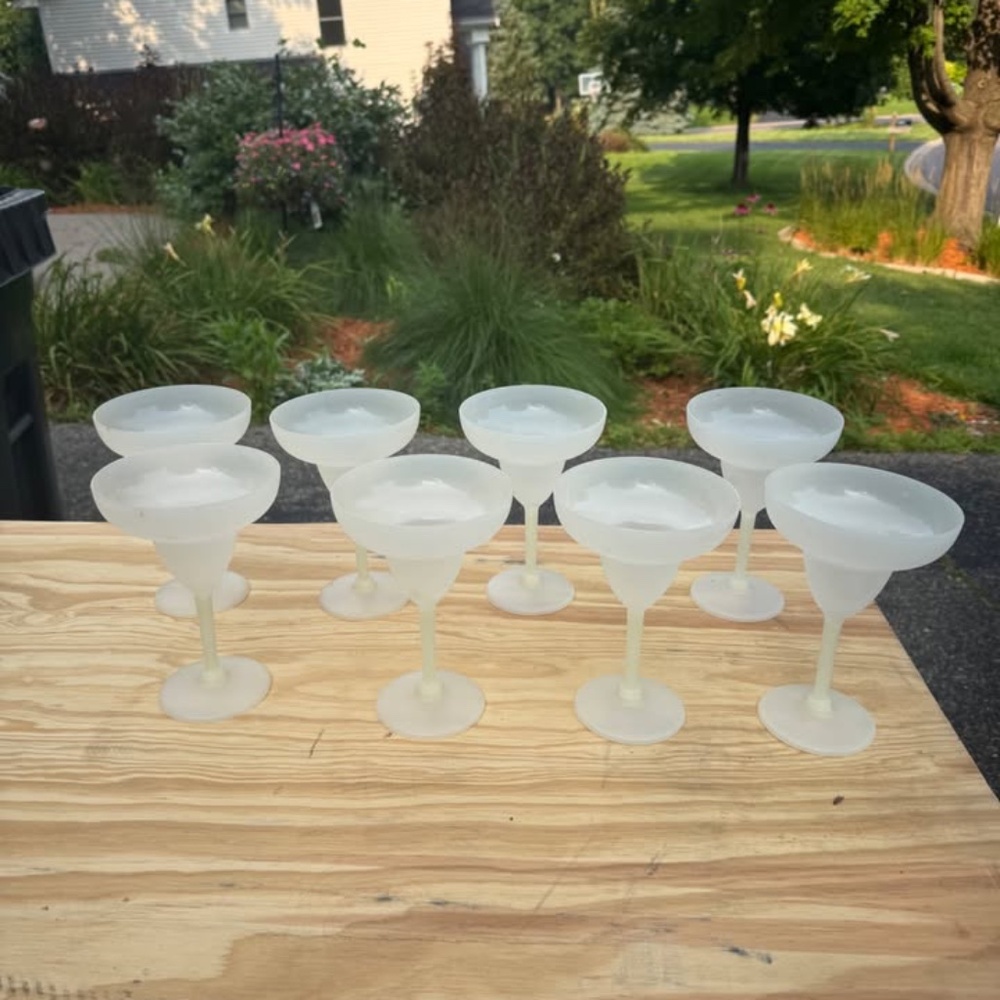 8 MicronWare Frosted White Acrylic 7" Margarita Glasses Barware Classic Cocktail
